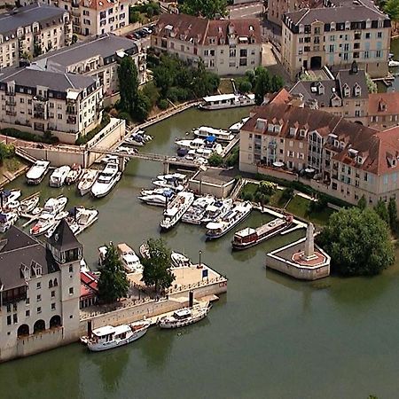 Studio Tres Propre De 18 M2 Cergy Eksteriør bilde