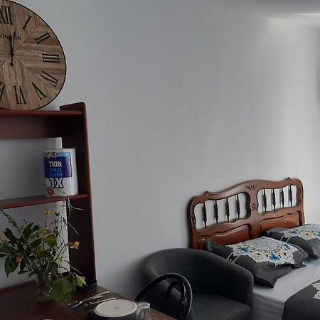 Studio Tres Propre De 18 M2 Cergy Eksteriør bilde